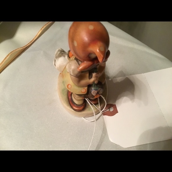 Goebel THE GIRL AND THE GEESE - Picture 6 of 8